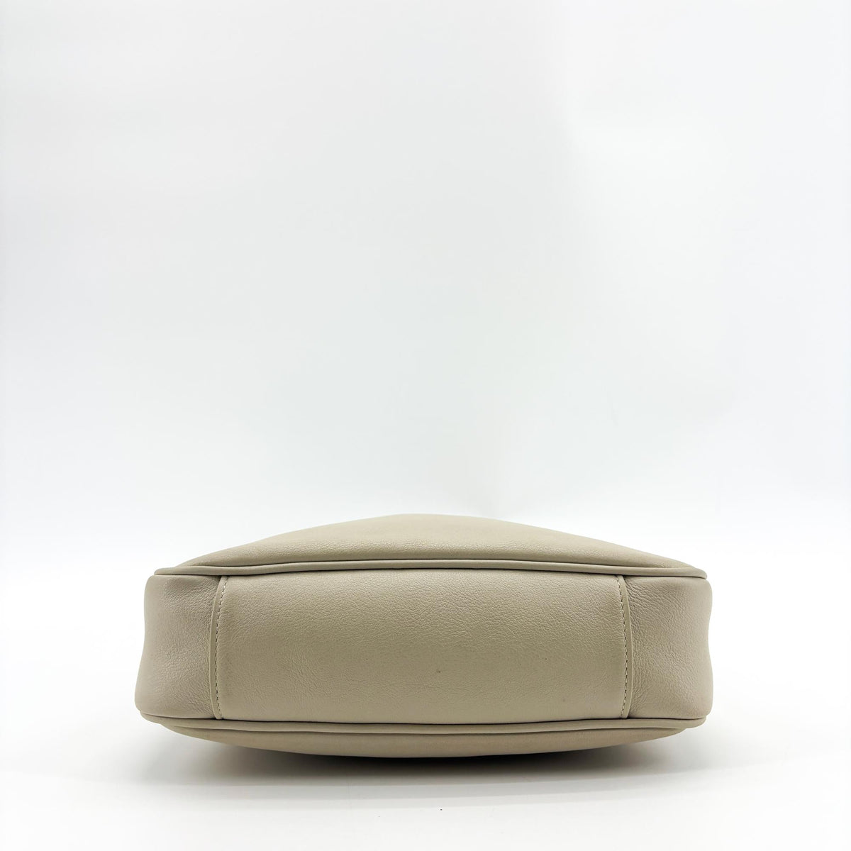 Gucci Diana Bamboo Leather Beige Leather Shoulder Bag Bag (Pre-Owned)