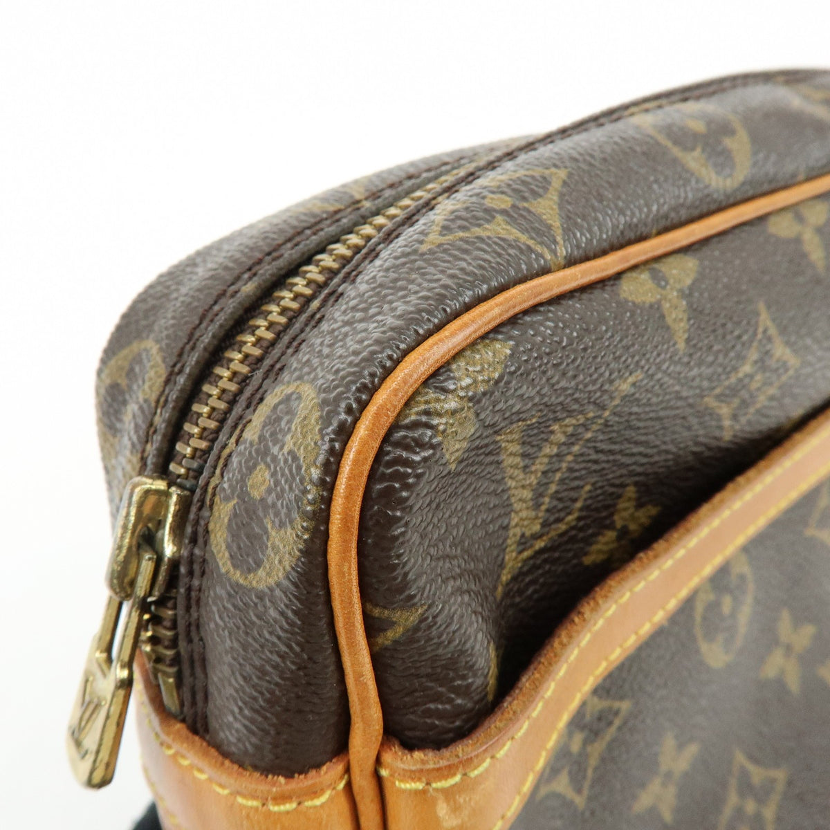 Louis Vuitton Compiegne Cosmetic Monogram Canvas Brown Canvas Toiletry Case Accessory (Pre-Owned)