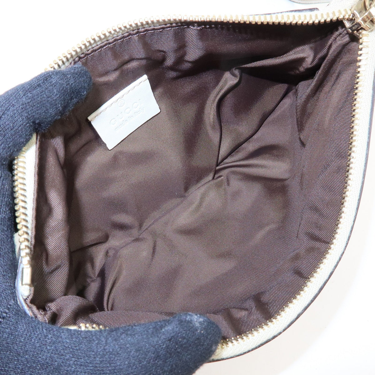 Gucci Heart Wristlet Guccissima Leather Beige Leather Clutche & Pouche Bag (Pre-Owned)
