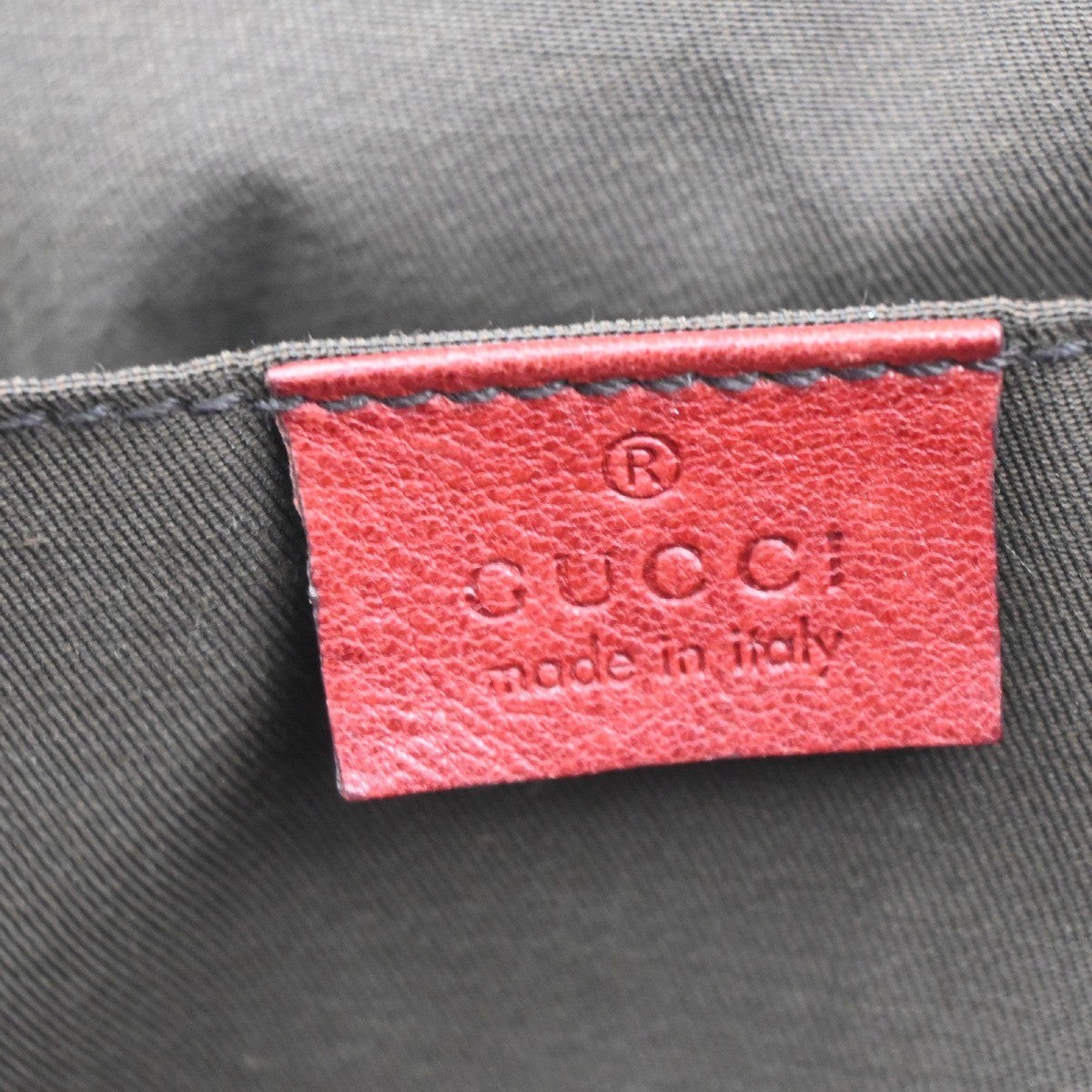 Gucci Vintage Leather Red Leather Handbag (Pre-Owned)