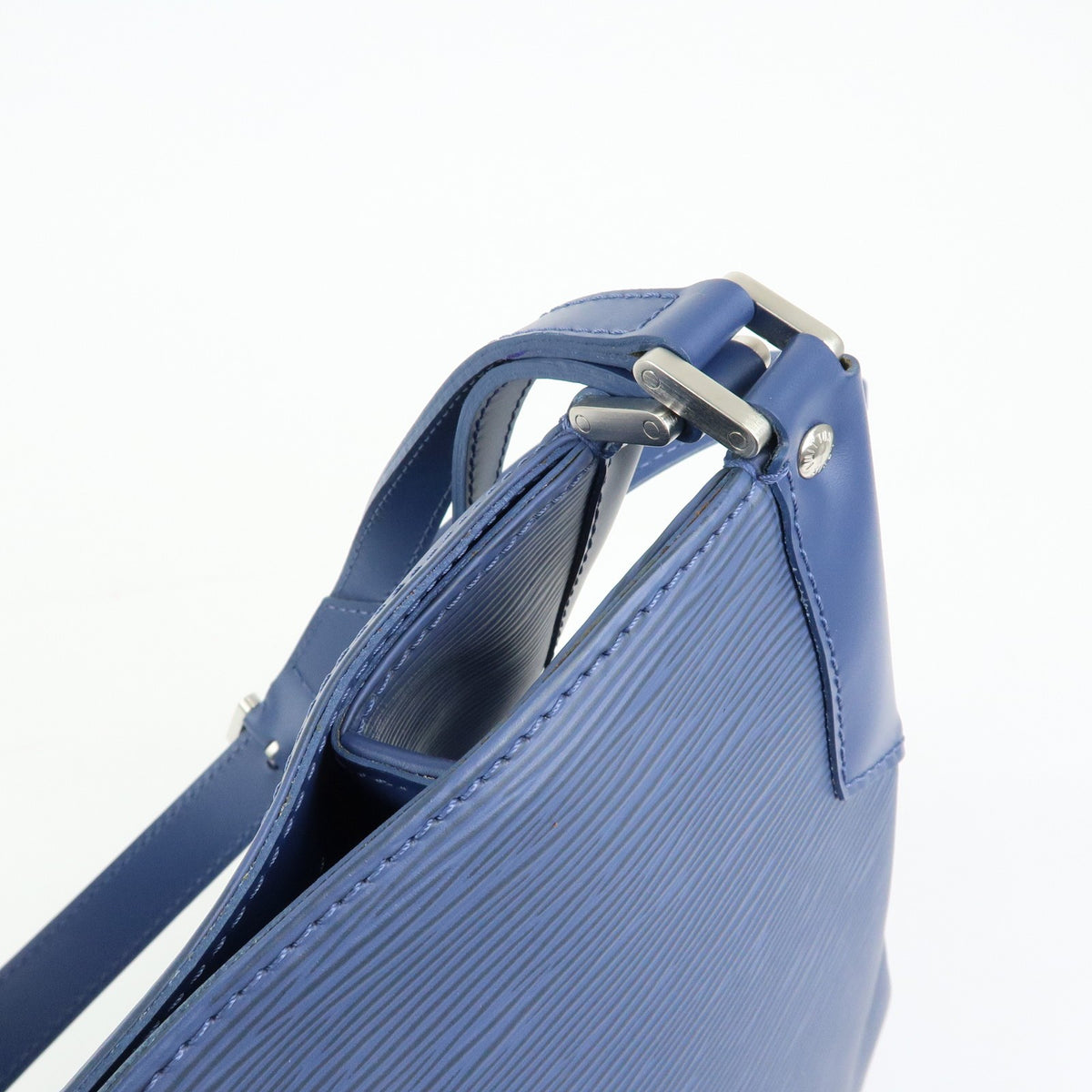 Louis Vuitton Mandara Epi Leather Blue Leather Shoulder Bag Bag (Pre-Owned)