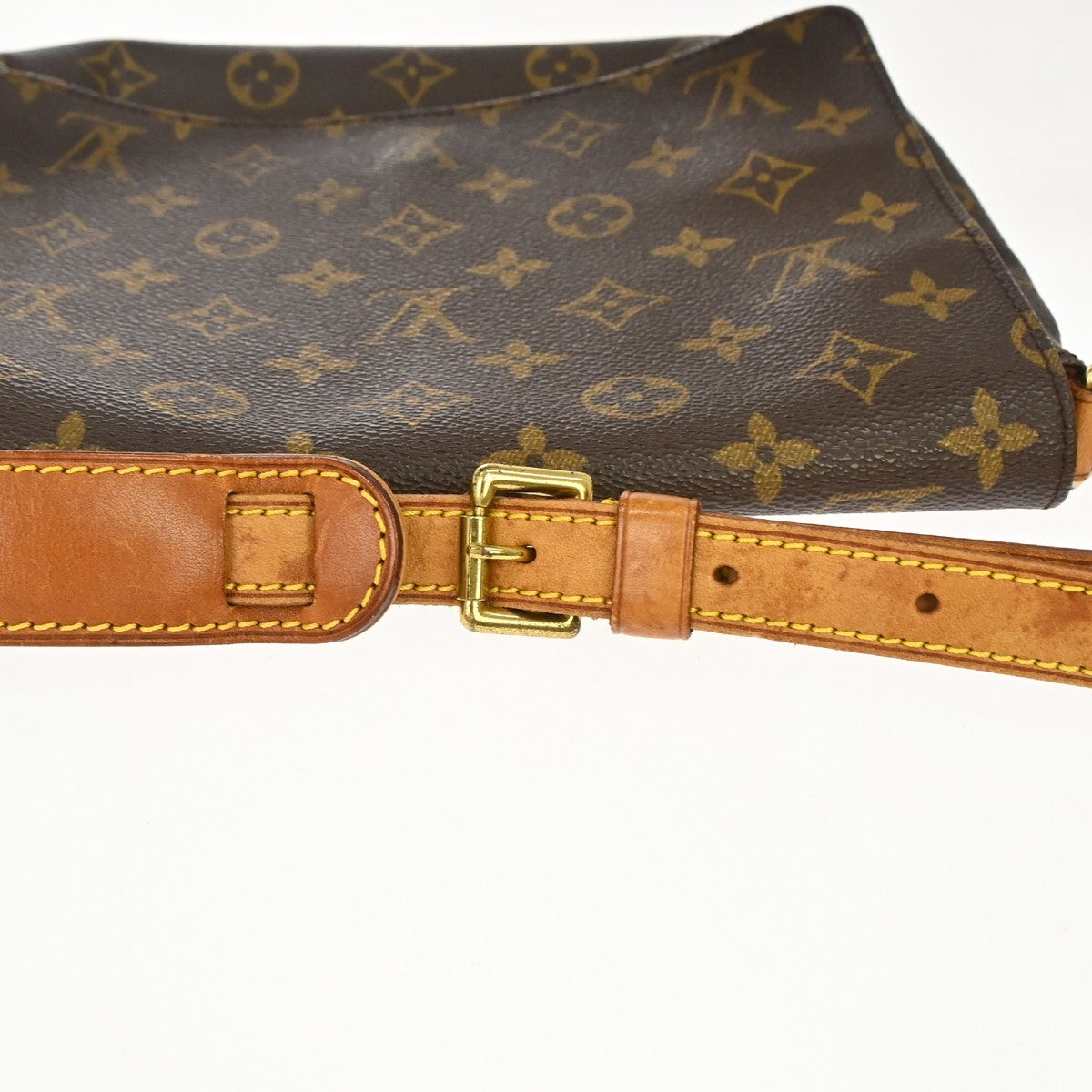 Louis Vuitton Musette Tango Monogram Canvas Brown Canvas Shoulder Bag Bag (Pre-Owned)