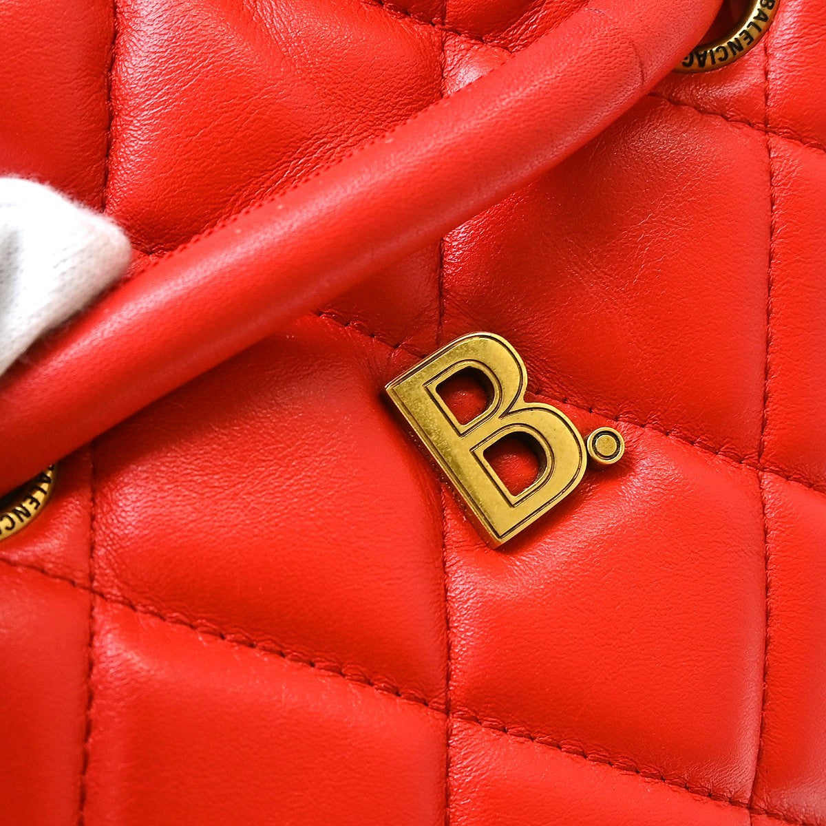 Balenciaga Touch B. Bucket Quilted Leather Red Leather Handbag (Pre-Owned)