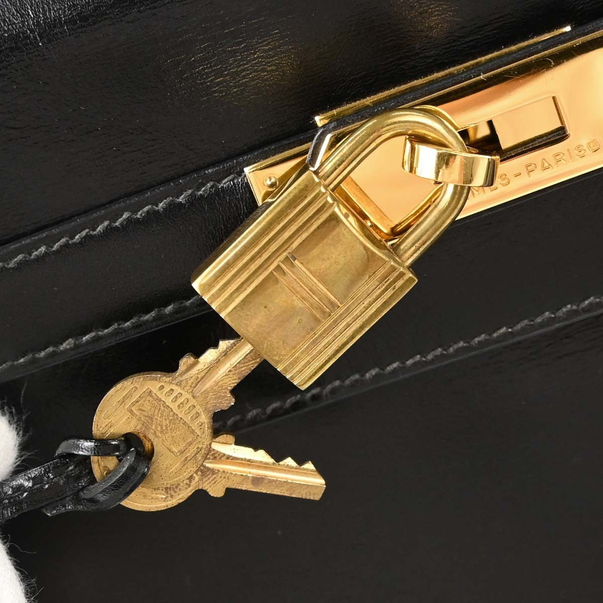 Hermes Kelly Black Box Calf With Gold Hardware Black Calfskin Handbag (Pre-Owned)