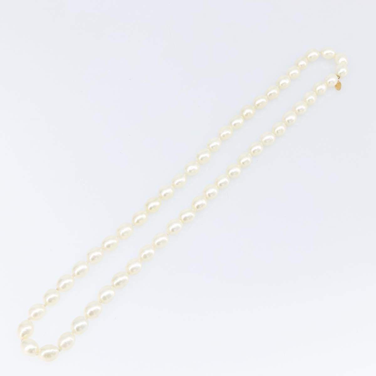 Chanel Cc Pearl Metal And Pearls White Pearl Necklace Jewelry (Pre-Owned)