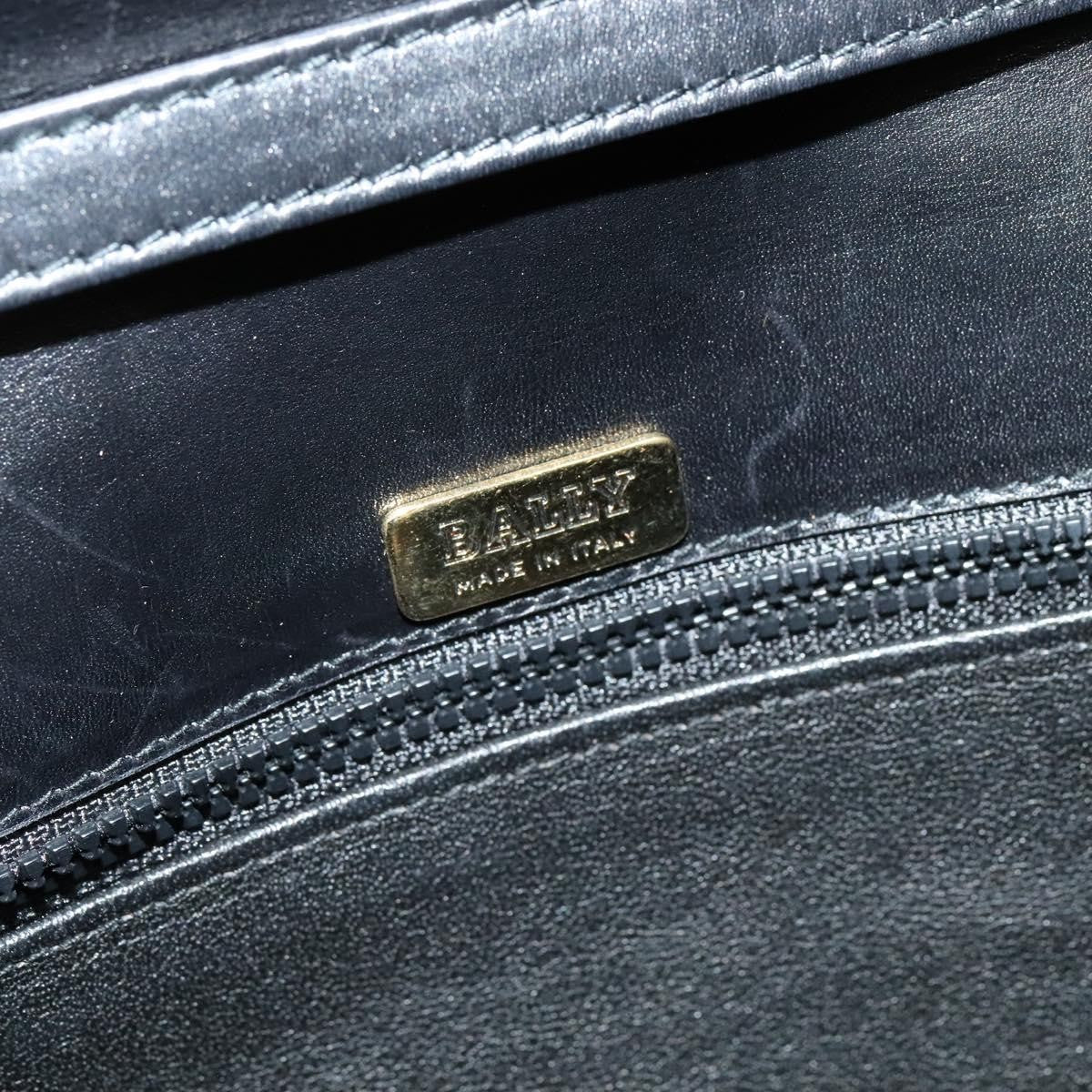 Bally Vintage Leather Black Leather Shoulder Bag Bag (Pre-Owned)