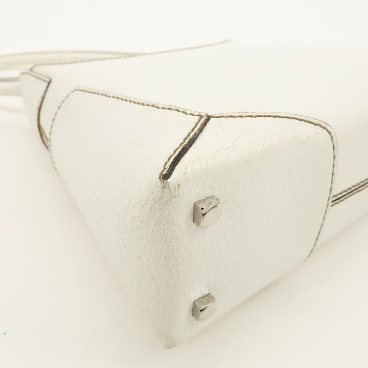 Salvatore Ferragamo Shoulder Bag Leather White Leather Shoulder Bag Bag (Pre-Owned)