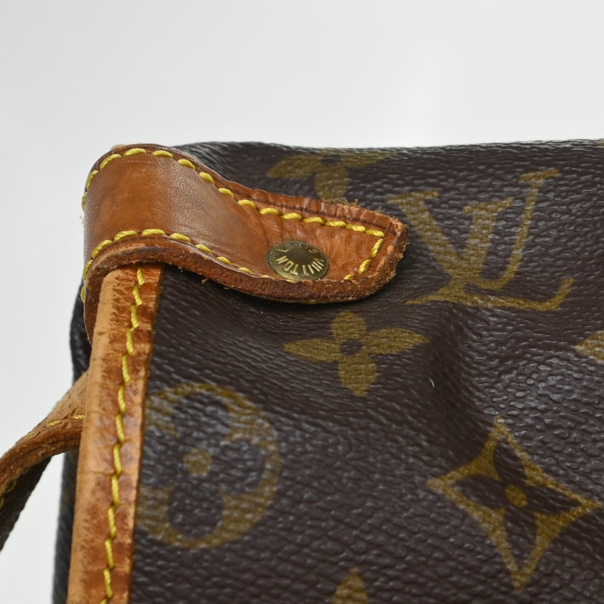 Louis Vuitton Saumur Monogram Canvas Brown Canvas Shoulder Bag Bag (Pre-Owned)