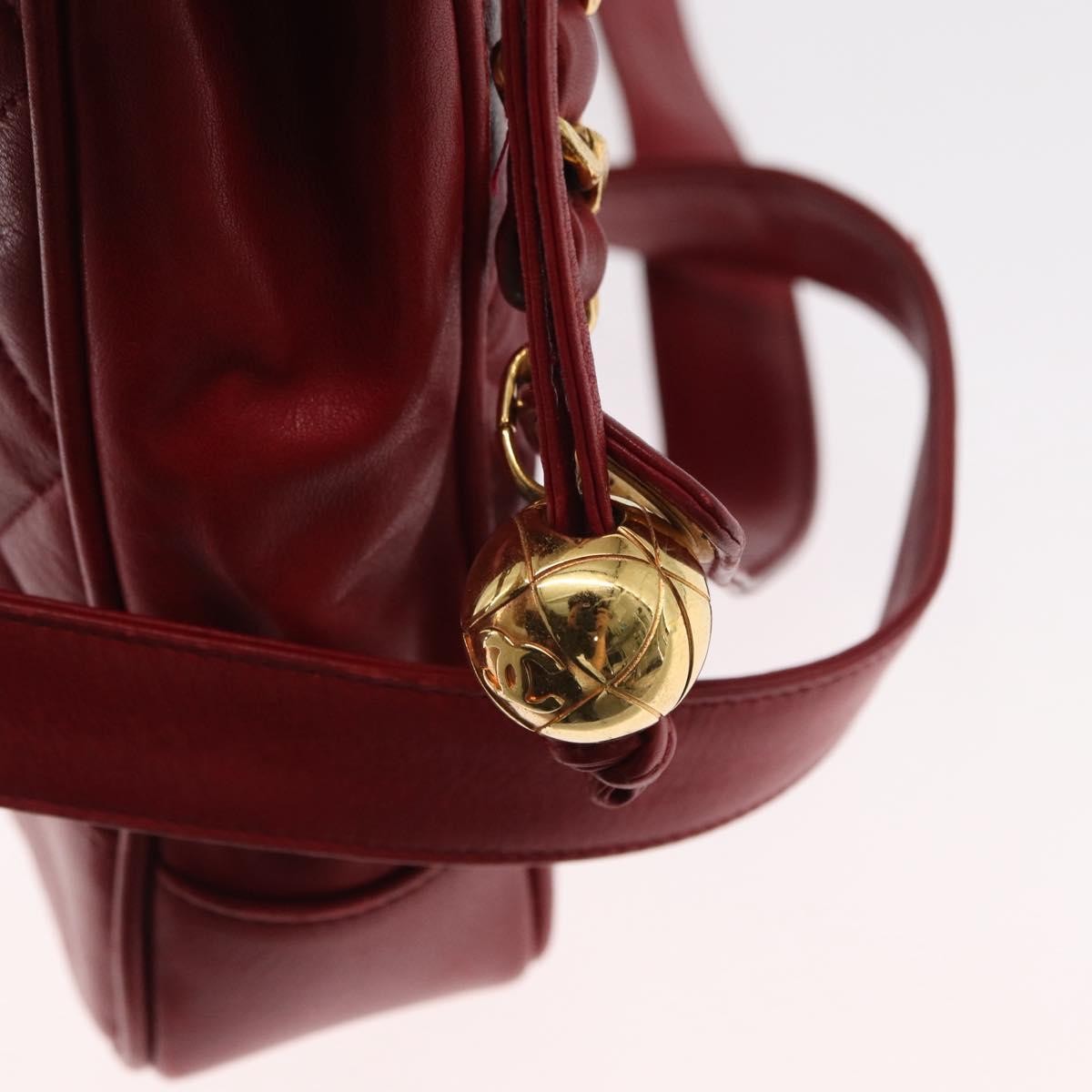 Chanel Vintage Slit Pocket Quilted Lambskin Red Leather Shoulder Bag Bag (Pre-Owned)