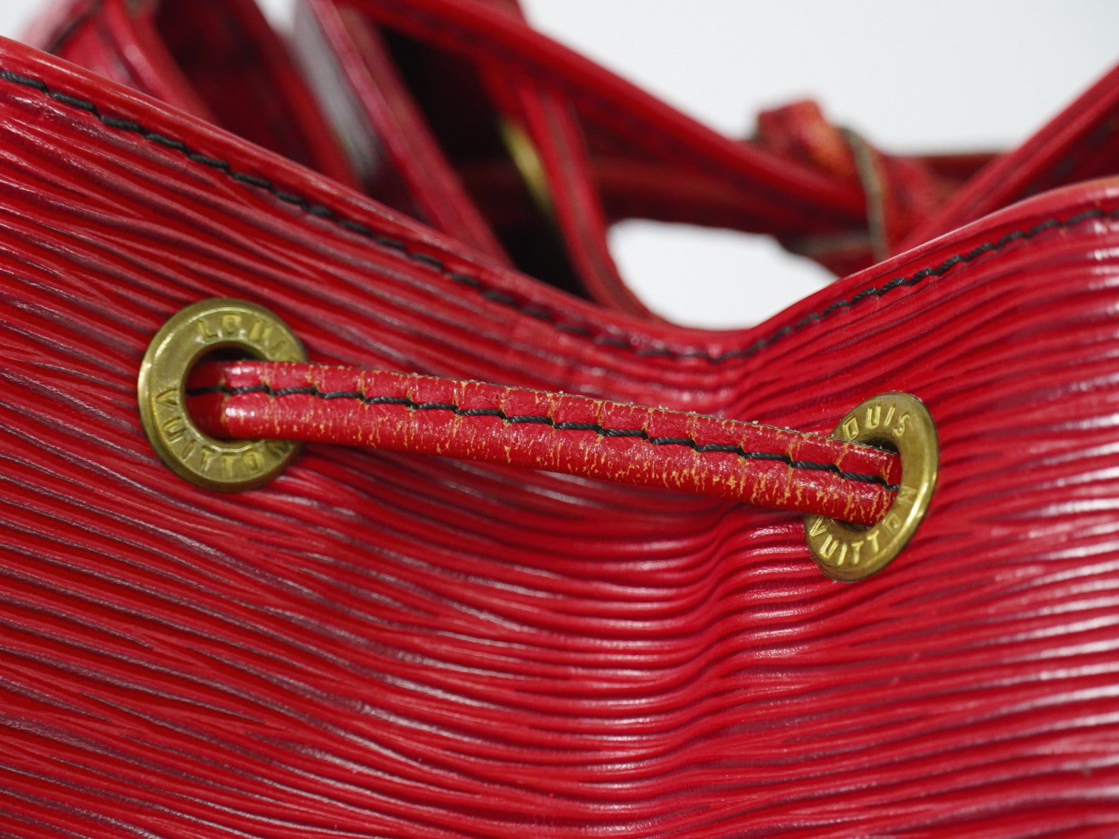 Louis Vuitton Petit Noe Nm Epi Leather Red Leather Shoulder Bag Bag (Pre-Owned)