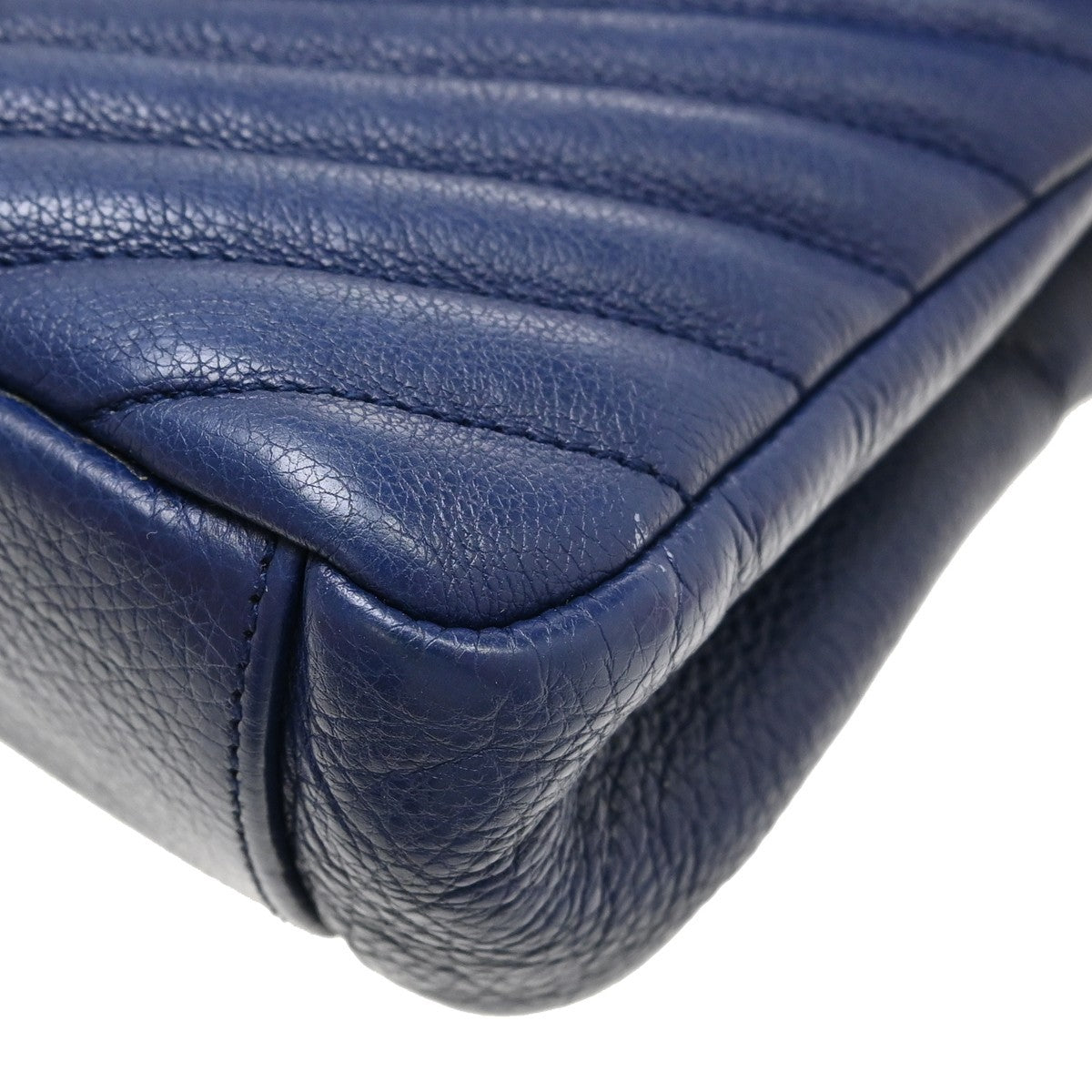 Saint Laurent Classic Monogram College Matelasse Chevron Leather Blue Leather Handbag (Pre-Owned)