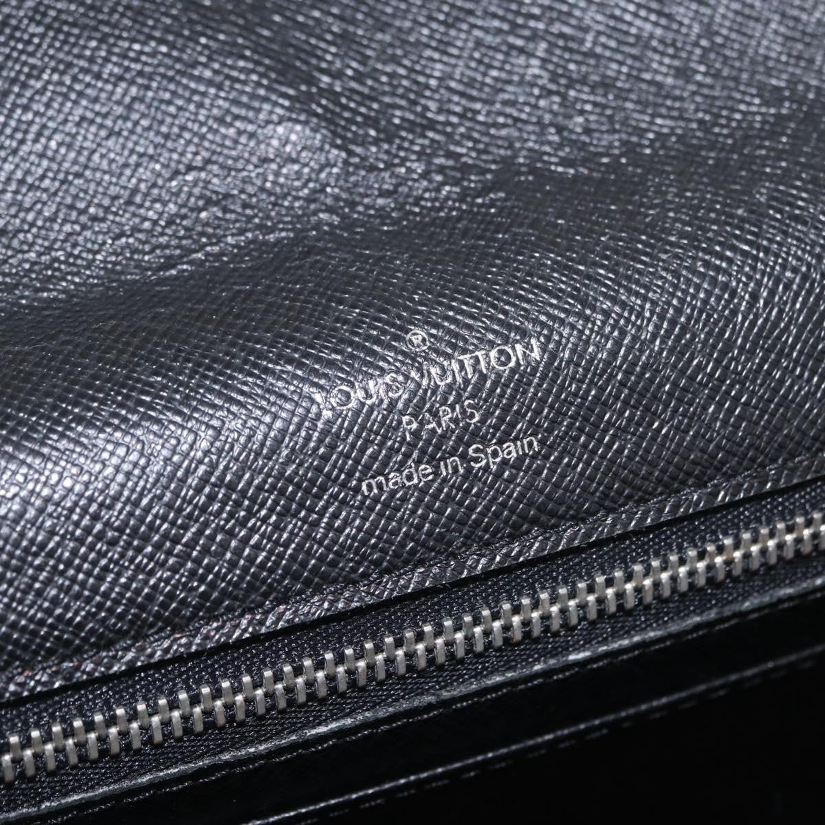 Louis Vuitton Selenga Pochette Taiga Leather Gray Leather Clutche & Pouche Bag (Pre-Owned)