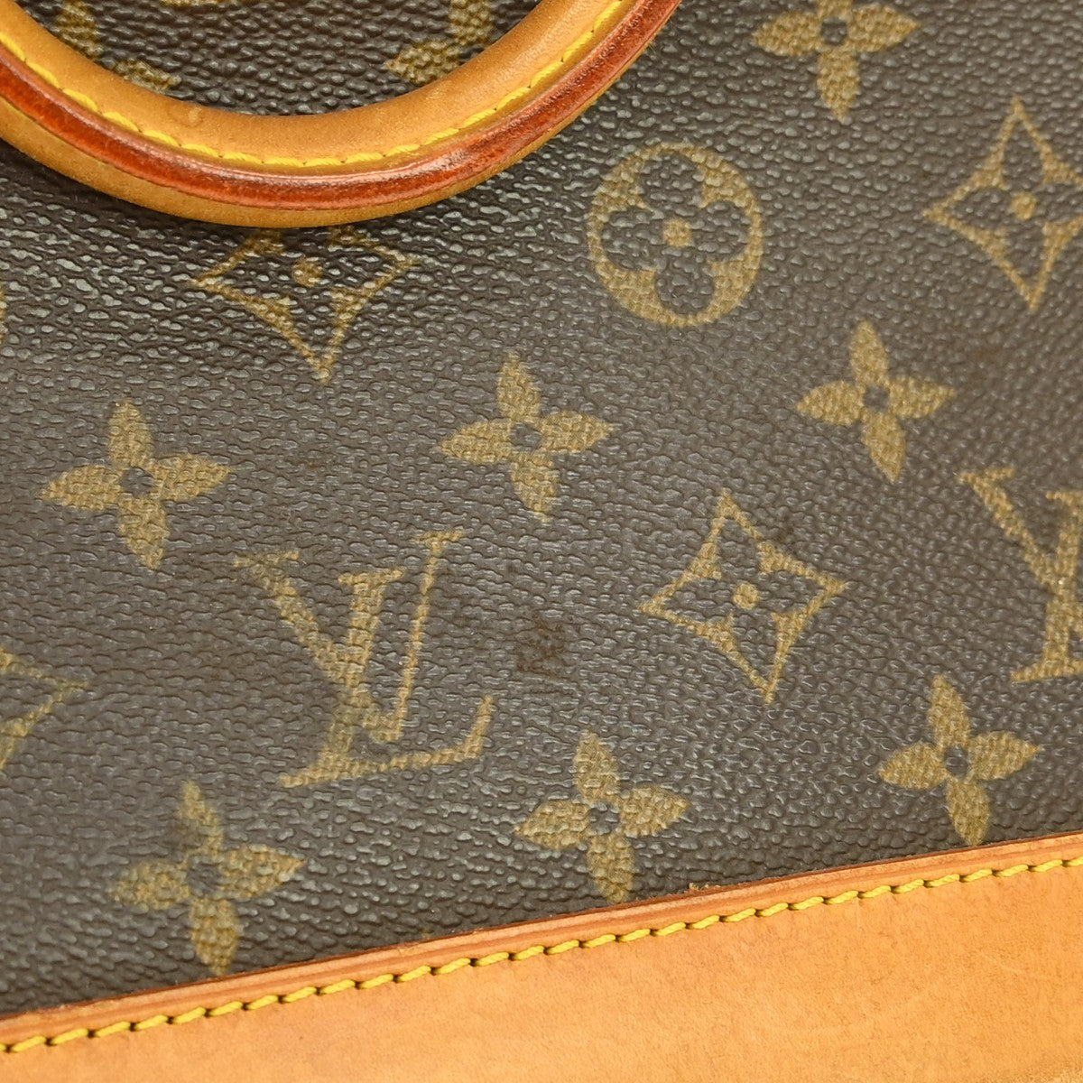Louis Vuitton Alma Monogram Brown Canvas Handbag (Pre-Owned)