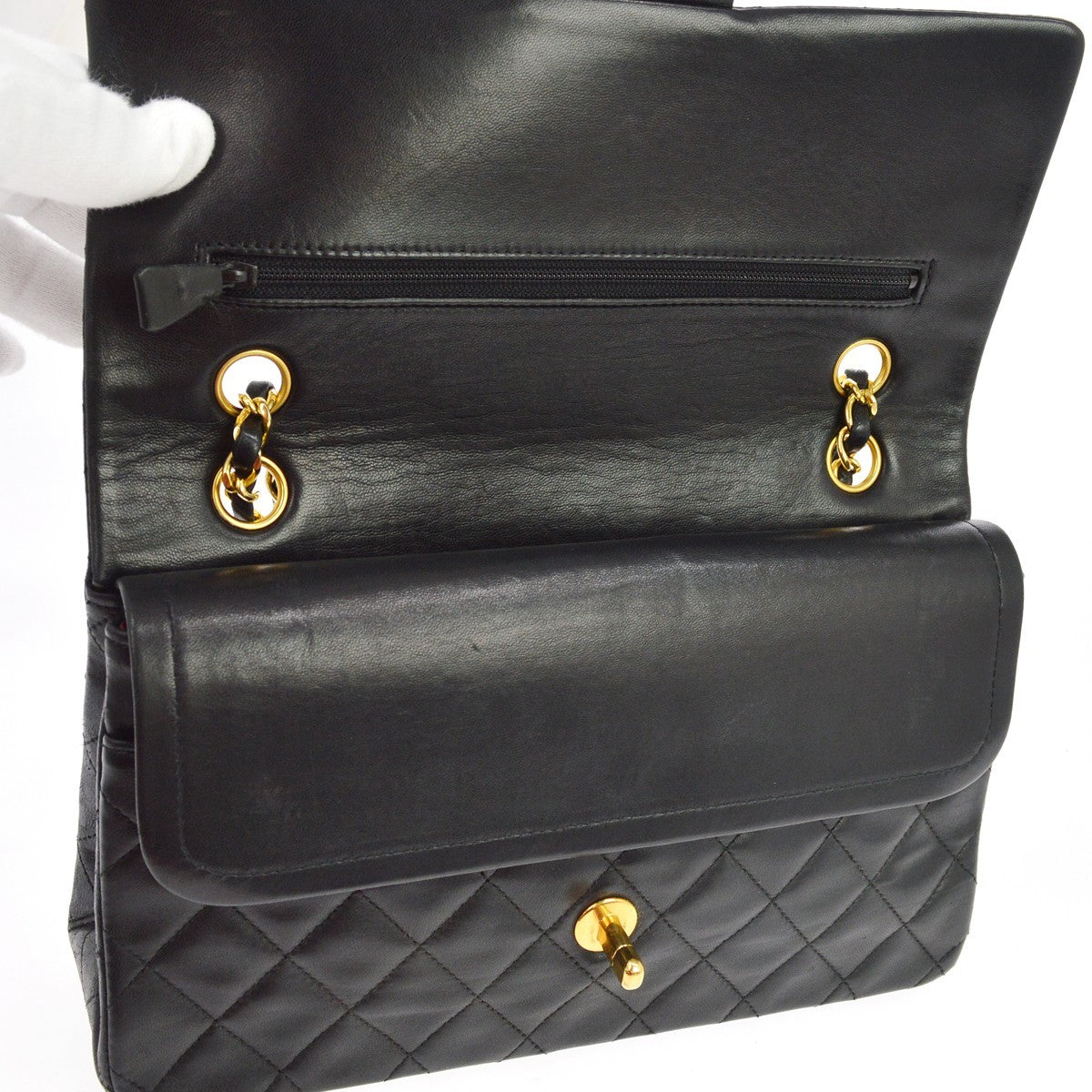 Chanel Vintage Classic Double Flap Quilted Lambskin Black Leather Handbag (Pre-Owned)