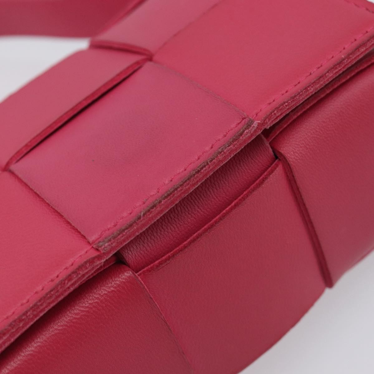 Bottega Veneta Cassette Maxi Intrecciato Leather Pink Leather Crossbody Bag Bag (Pre-Owned)