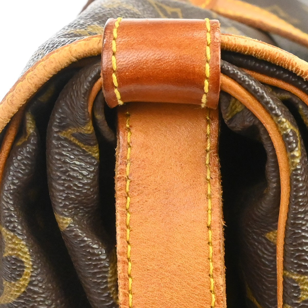 Louis Vuitton Saumur Monogram Brown Canvas Shoulder Bag Bag (Pre-Owned)
