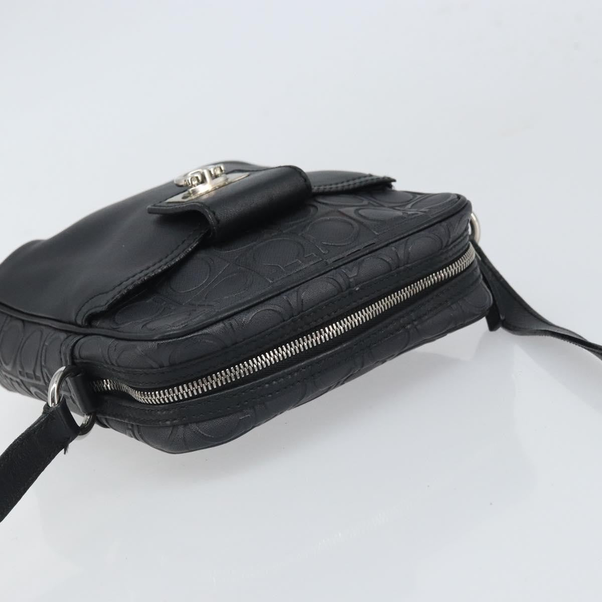 Salvatore Ferragamo Gancini Leather Black Leather Shoulder Bag Bag (Pre-Owned)