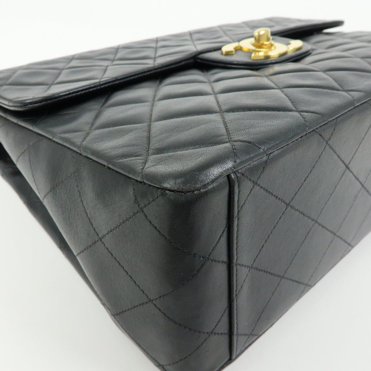 Chanel Vintage Timeless Cc Flap Quilted Lambskin Black Leather Handbag (Pre-Owned)