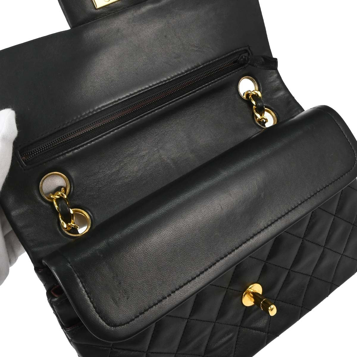 Chanel Timeless - Classic Double Flap Leather Black Leather Shoulder Bag Bag (Pre-Owned)