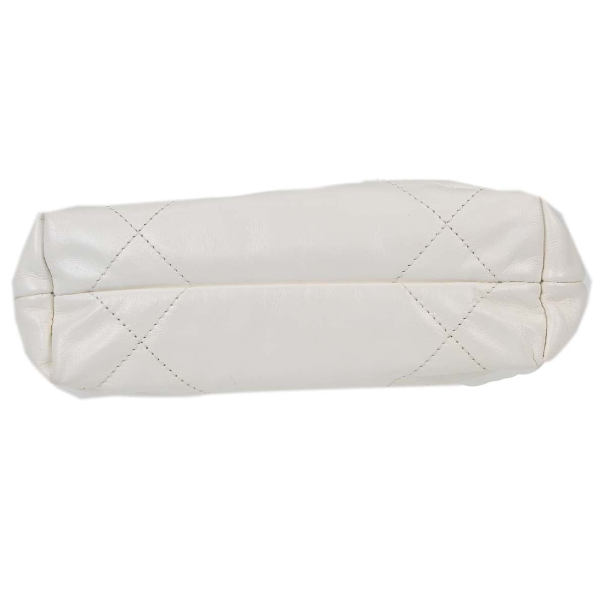 Chanel 22 Chain Hobo Quilted Calfskin White Leather Shoulder Bag Bag (Pre-Owned)