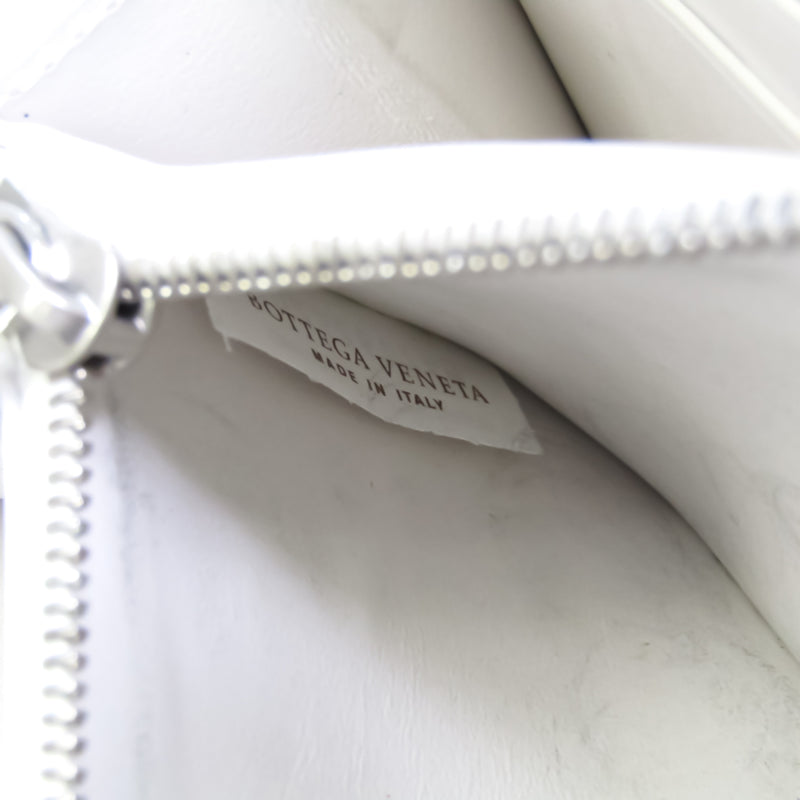 Bottega Veneta Intrecciato White Leather Wallet  (Pre-Owned)