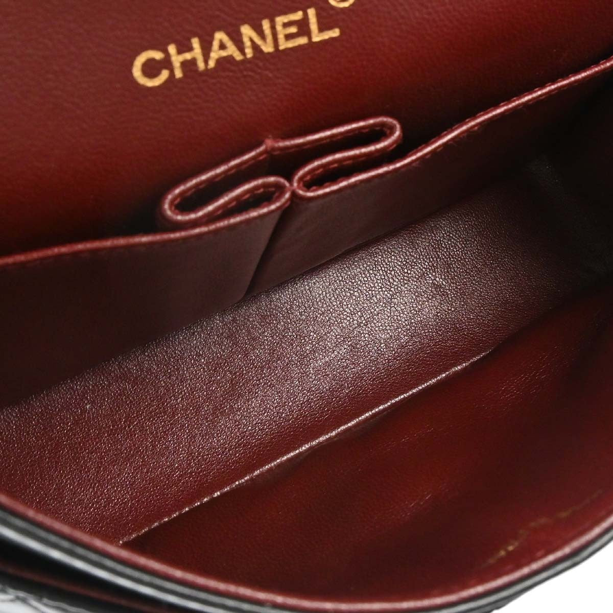 Chanel Timeless - Classic Double Flap Leather Black Leather Shoulder Bag Bag (Pre-Owned)