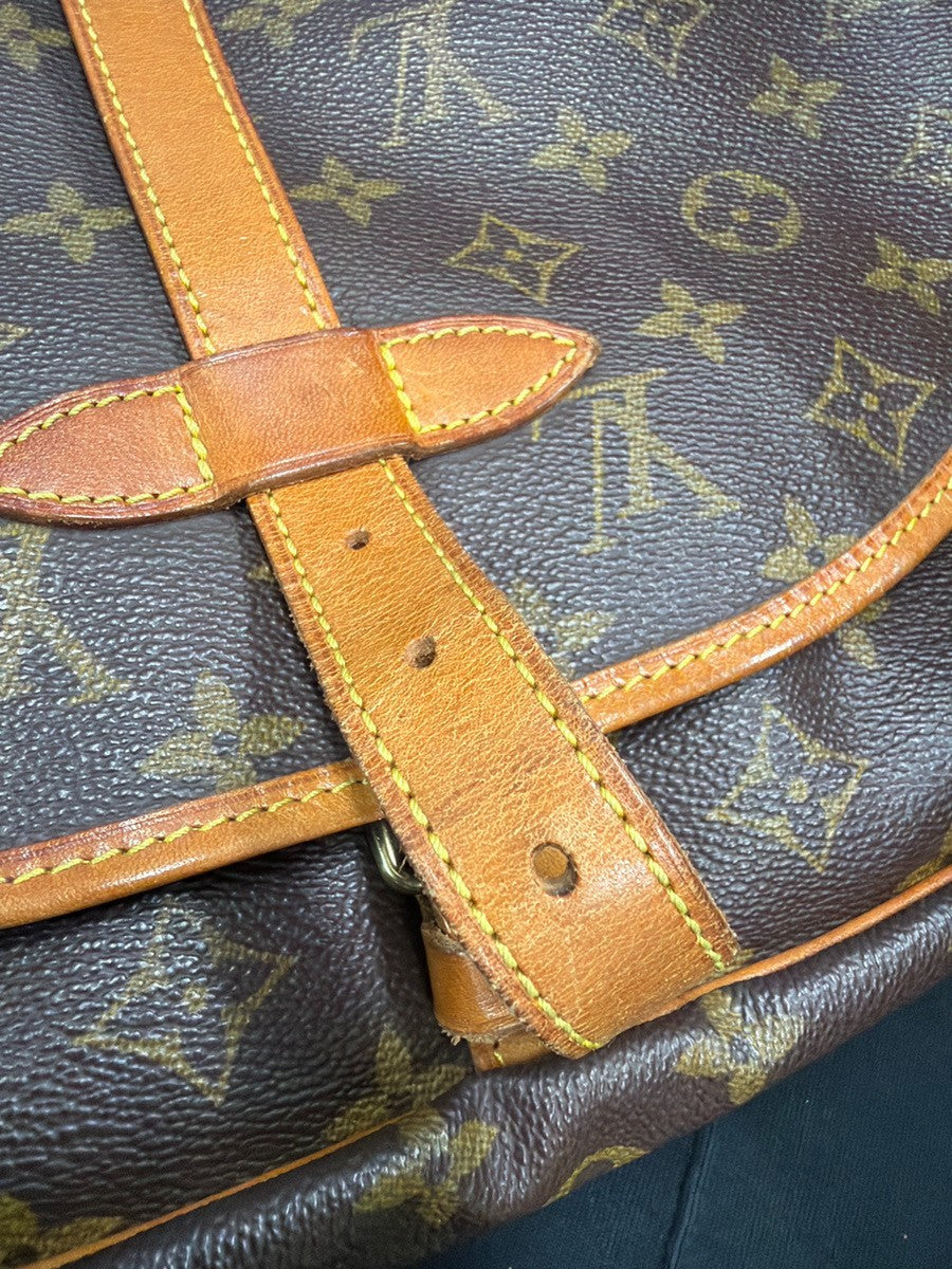 Louis Vuitton Saumur Monogram Brown Leather Shoulder Bag Bag (Pre-Owned)