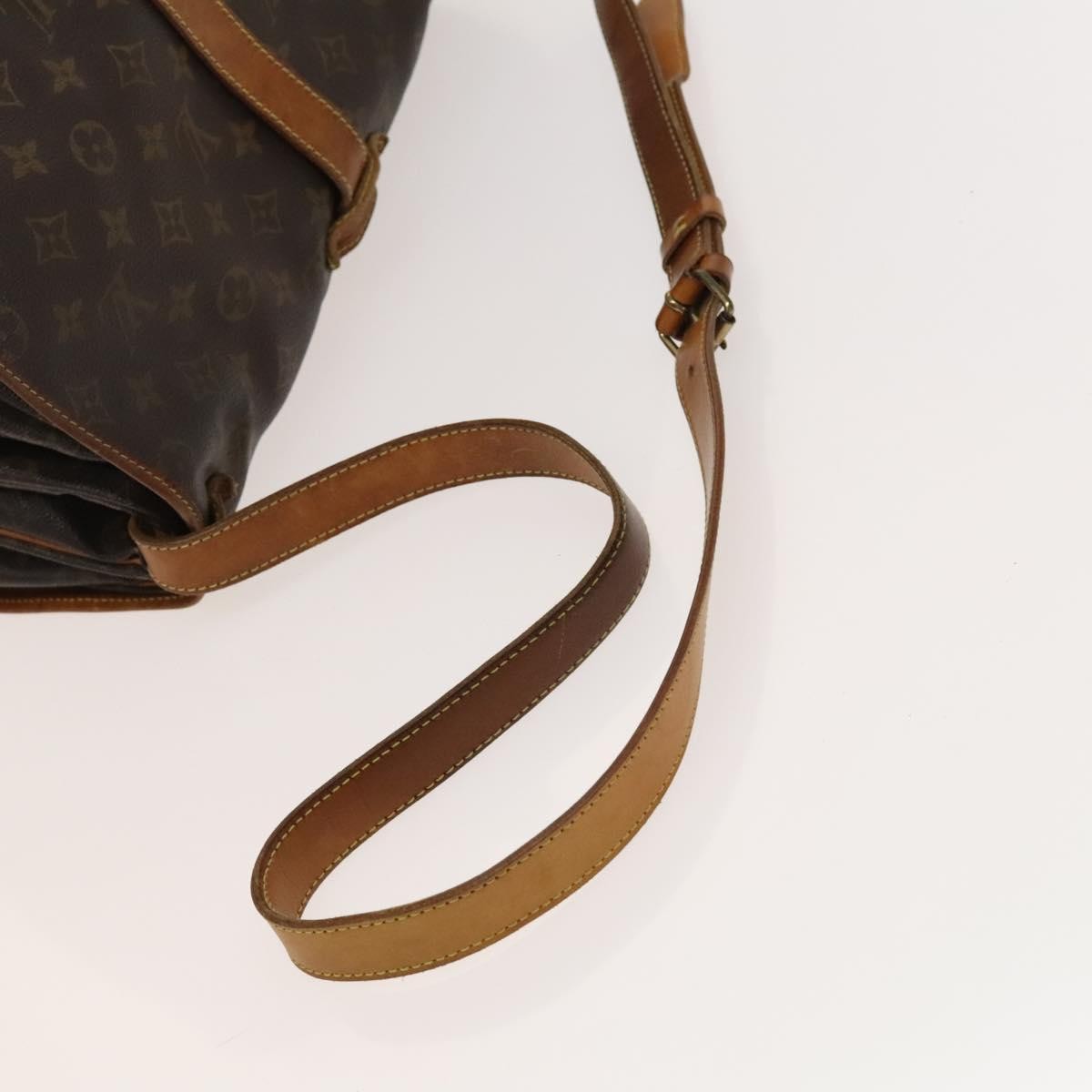 Louis Vuitton Saumur Monogram Canvas Brown Canvas Shoulder Bag Bag (Pre-Owned)