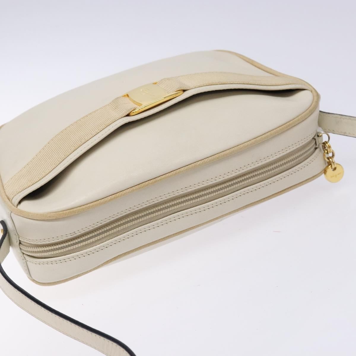 Salvatore Ferragamo Vala Leather Beige Leather Shoulder Bag Bag (Pre-Owned)