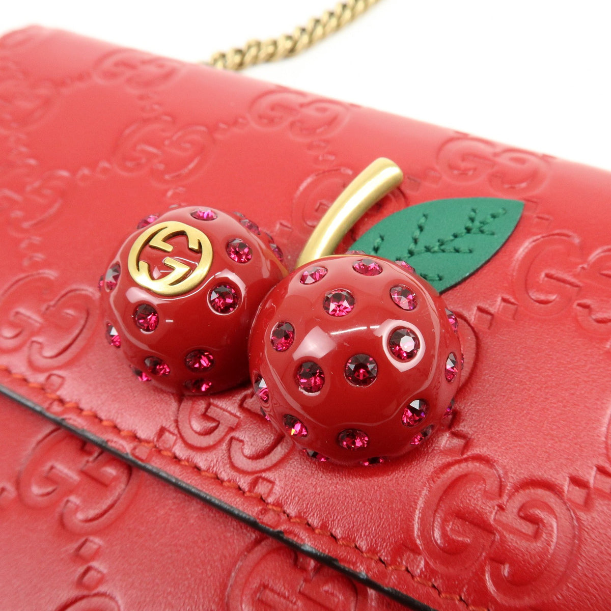 Gucci Cherries Wallet On Chain Guccissima Leather Red Leather Crossbody Bag Bag (Pre-Owned)