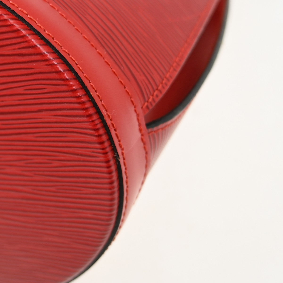 Louis Vuitton Cluny Epi Leather Red Leather Shoulder Bag Bag (Pre-Owned)