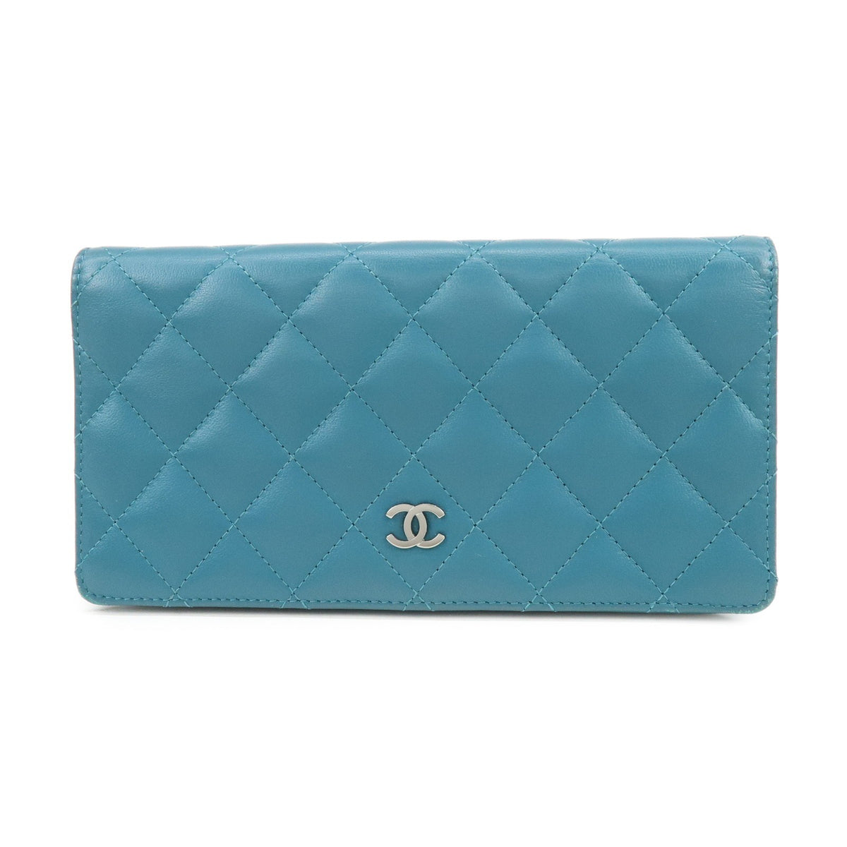 Chanel Bi-Fold Quilted Patent Blue Leather Wallets Accessory (Pre-Owned)