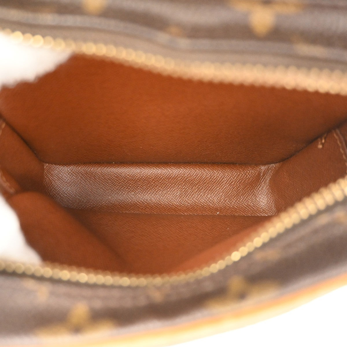 Louis Vuitton Amazone Canvas Brown Canvas Shoulder Bag Bag (Pre-Owned)