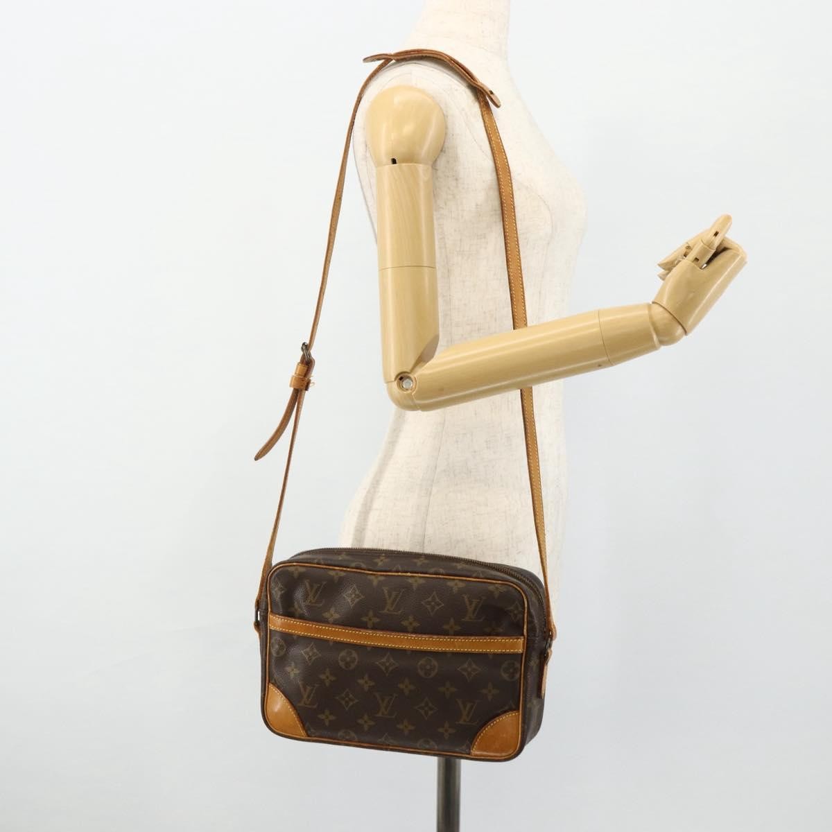 Louis Vuitton Trocadero Monogram Canvas Brown Canvas Shoulder Bag Bag (Pre-Owned)