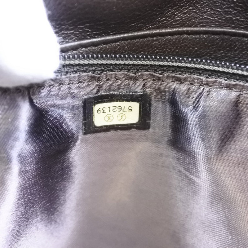 Chanel Brown Suede Shoulder Bag (Pre-Owned)