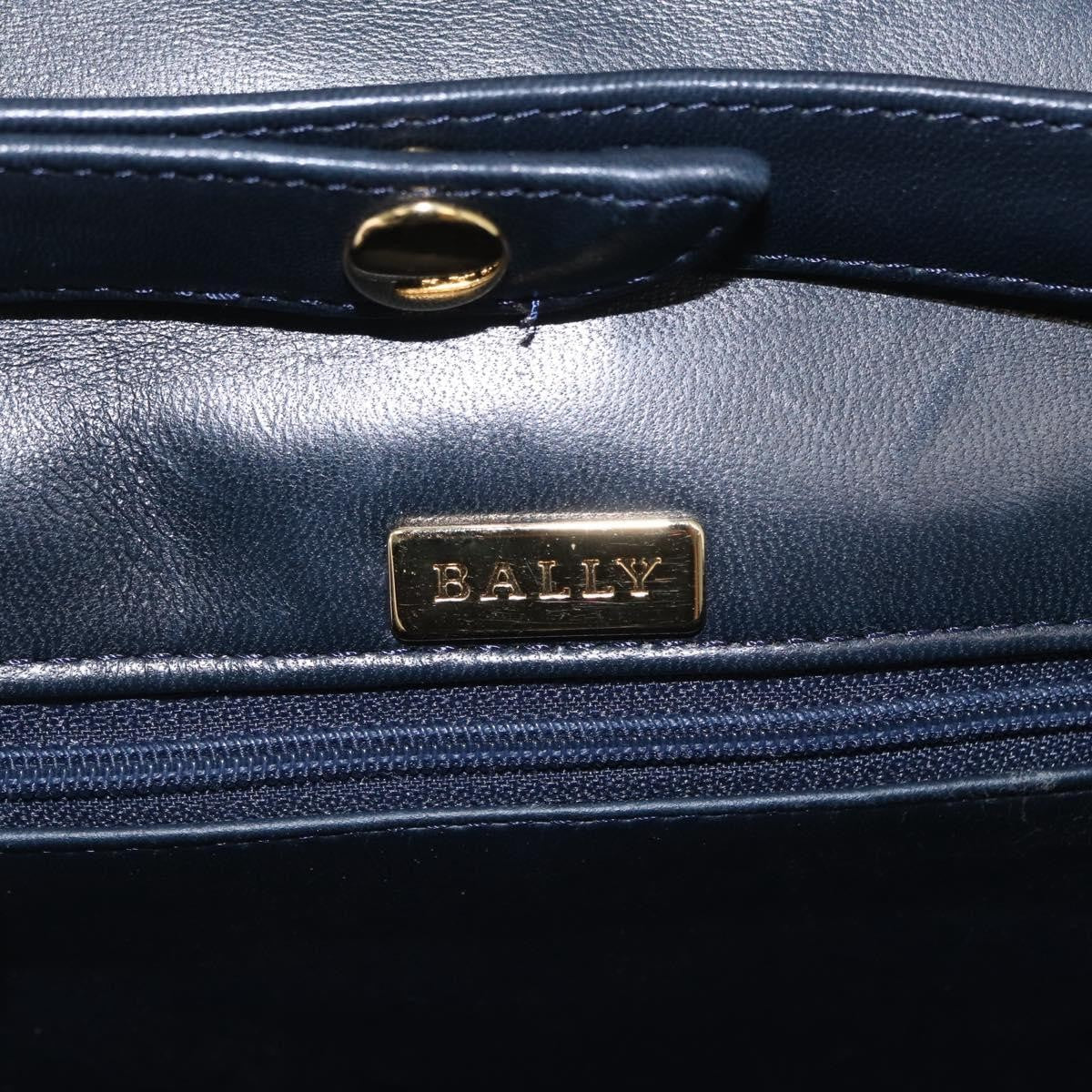 Bally Vintage Quilted Leather Navy Leather Handbag (Pre-Owned)