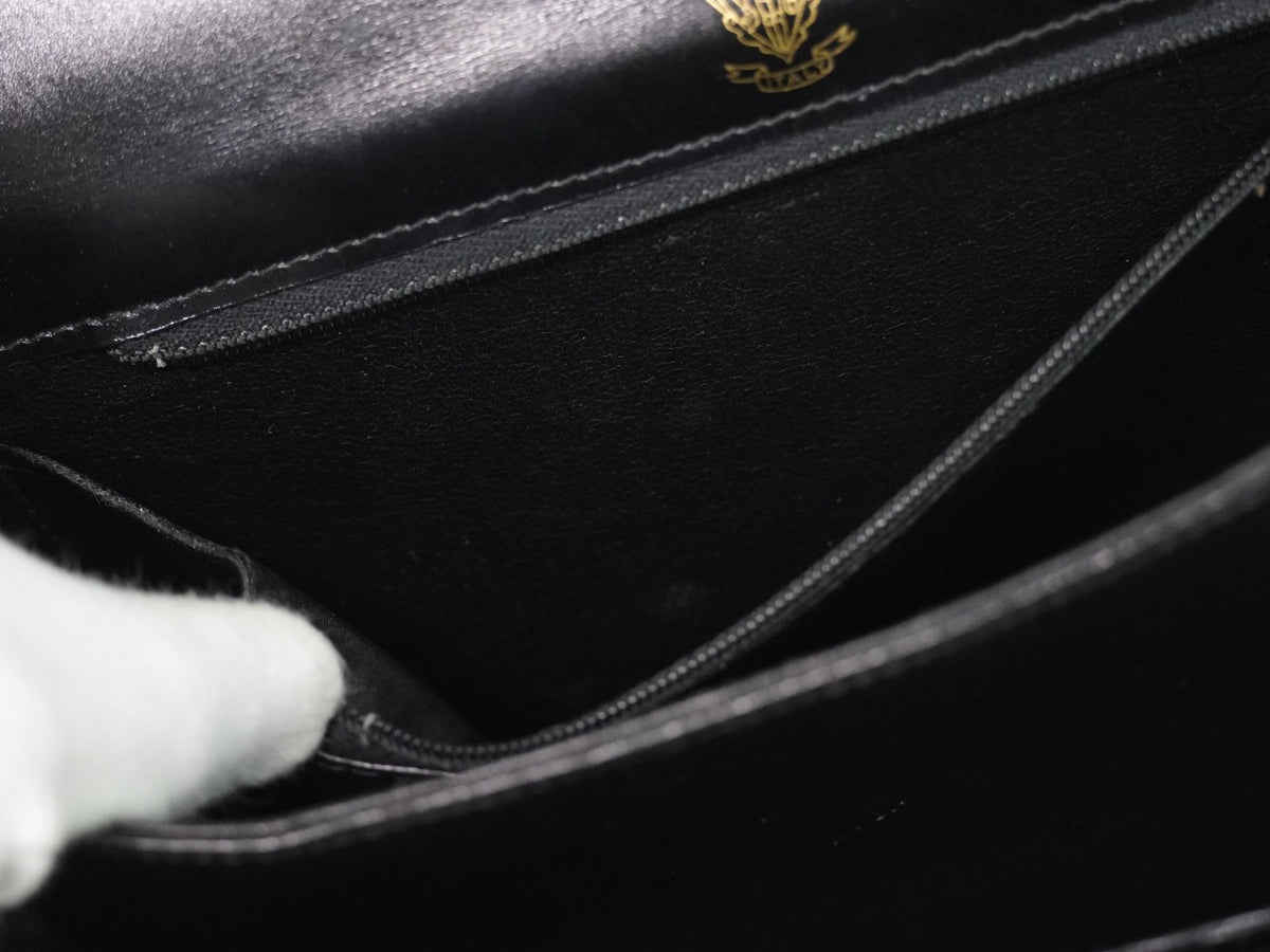 Gucci Shoulder Leather Black Leather Shoulder Bag Bag (Pre-Owned)