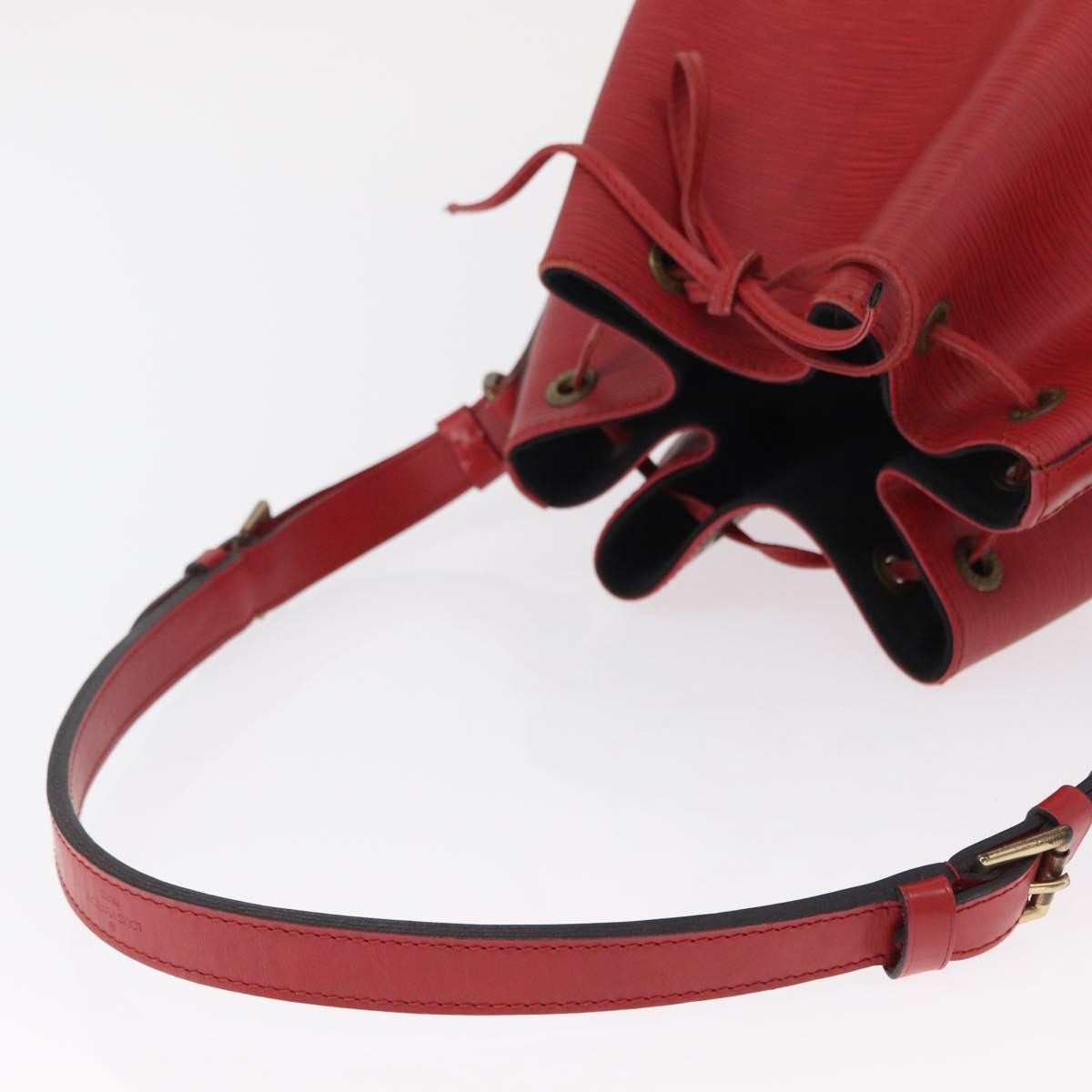 Louis Vuitton Noe Epi Leather Red Leather Shoulder Bag Bag (Pre-Owned)