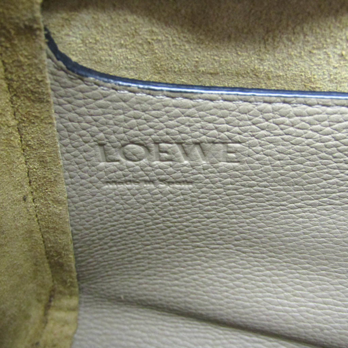 Loewe Hammock Nugget Leather Beige Leather Handbag (Pre-Owned)