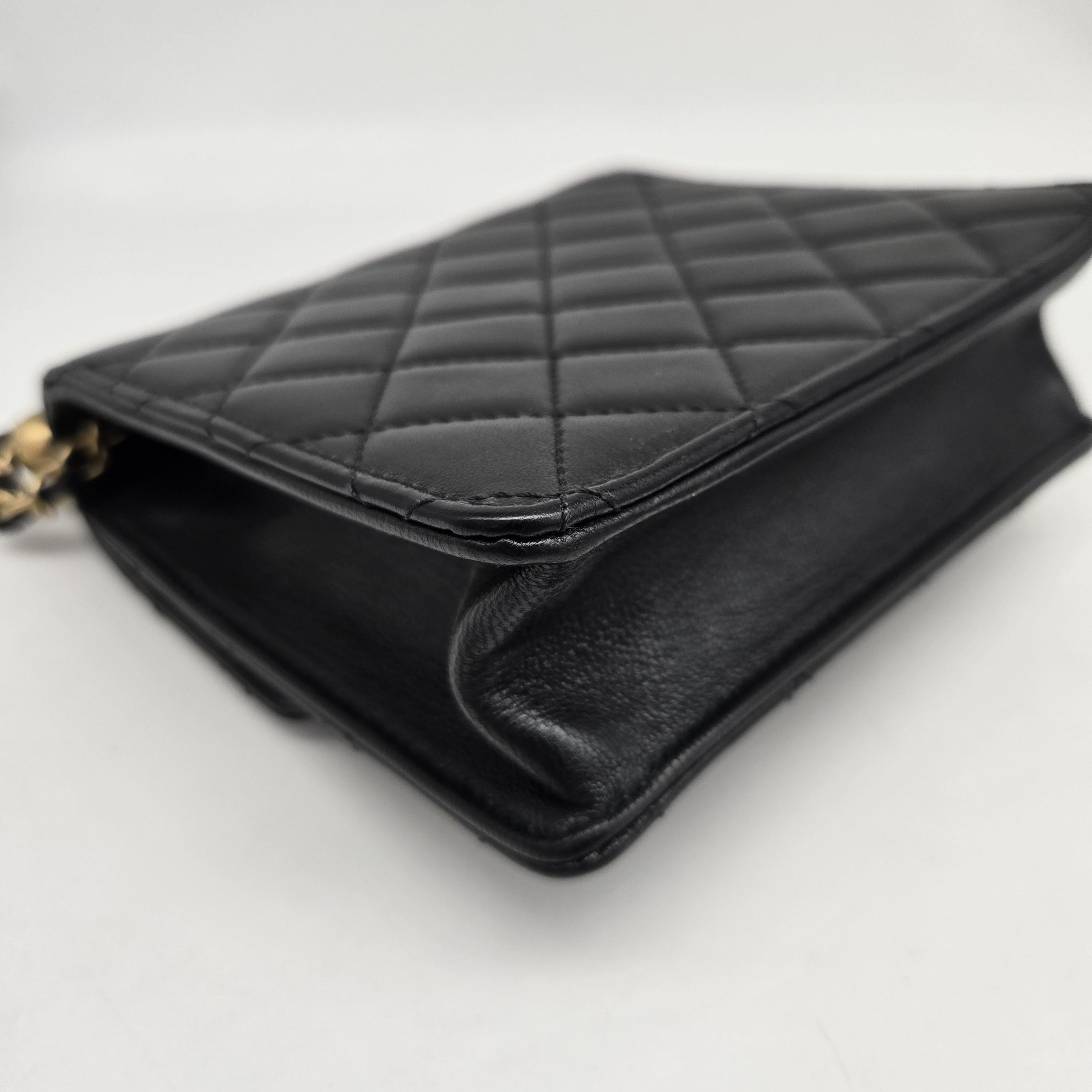 Chanel Chic Pearls Flap Clutch With Chain Quilted Lambskin Black Leather Crossbody Bag Bag (Pre-Owned)