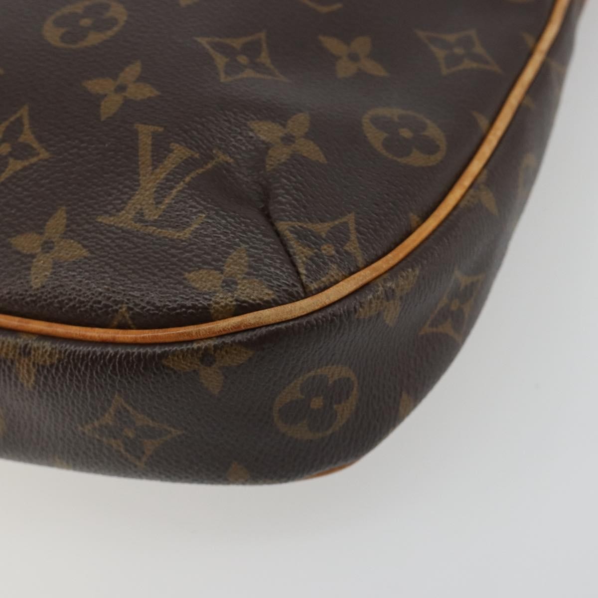 Louis Vuitton Odeon Monogram Canvas Brown Canvas Shoulder Bag Bag (Pre-Owned)