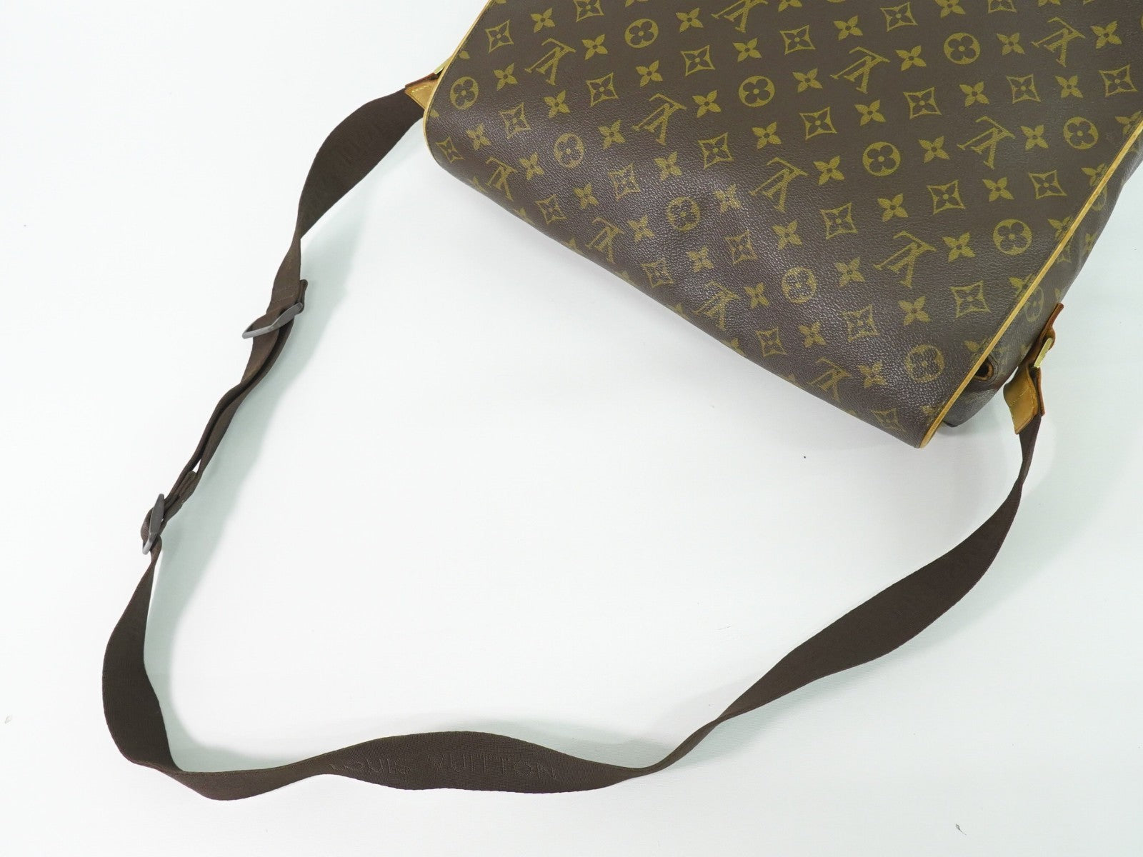 Louis Vuitton Abbesses Messenger Monogram Canvas Brown Canvas Shoulder Bag Bag (Pre-Owned)