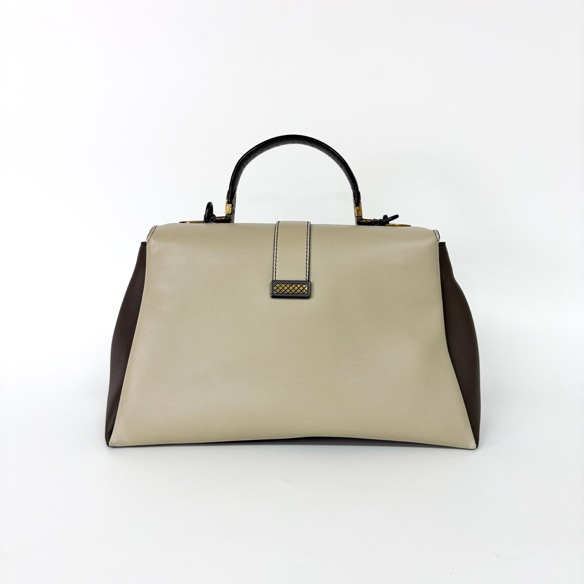 Bottega Veneta Piazza Top Handle Leather With Intrecciato Detail Gray Leather Handbag (Pre-Owned)