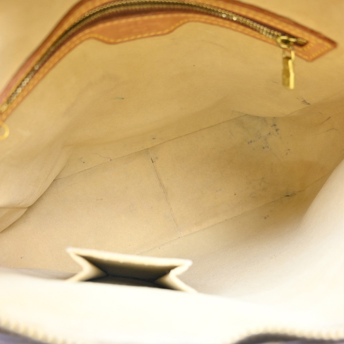 Louis Vuitton Looping Monogram Canvas Brown Canvas Handbag (Pre-Owned)