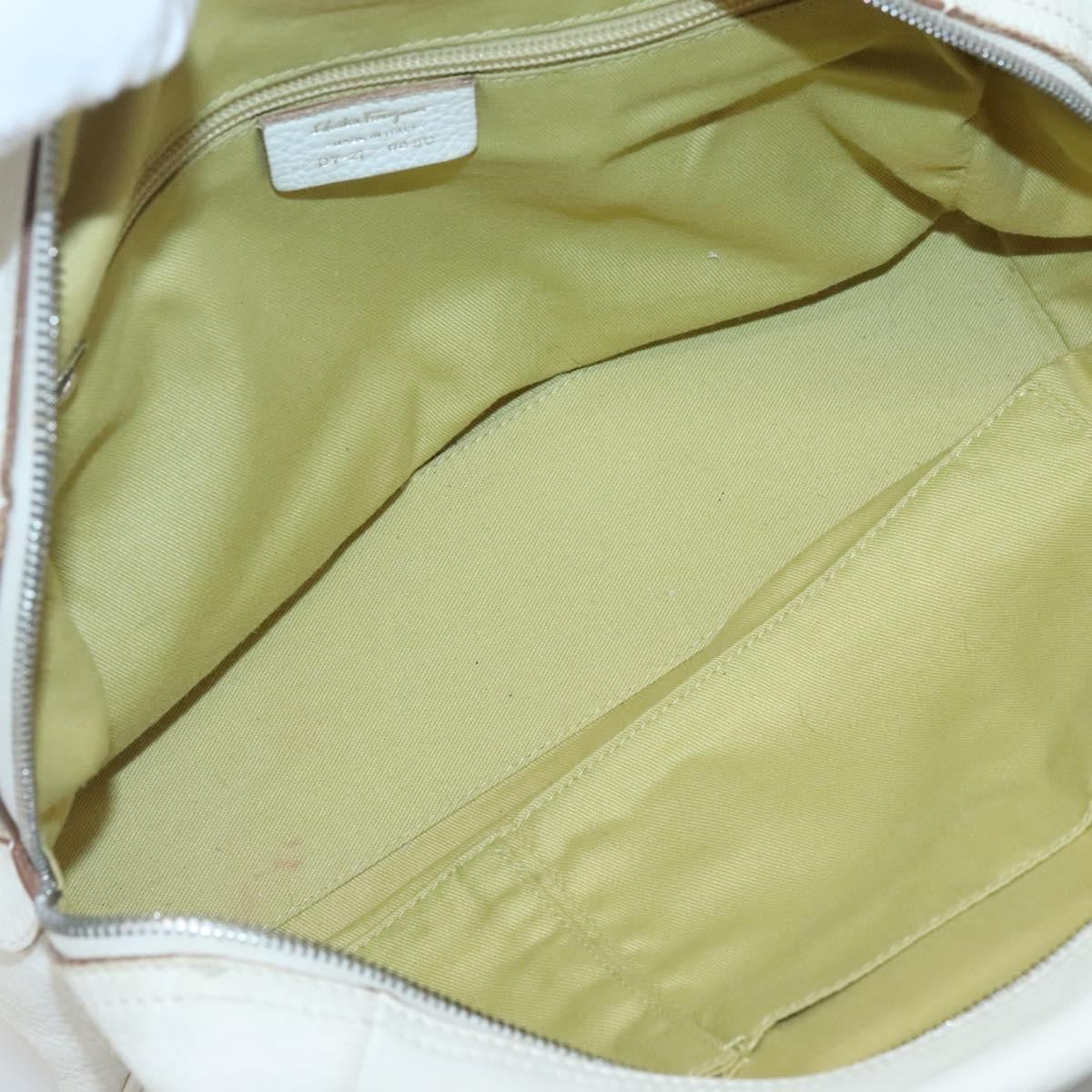 Salvatore Ferragamo Gancini Buckle Leather White Leather Shoulder Bag Bag (Pre-Owned)