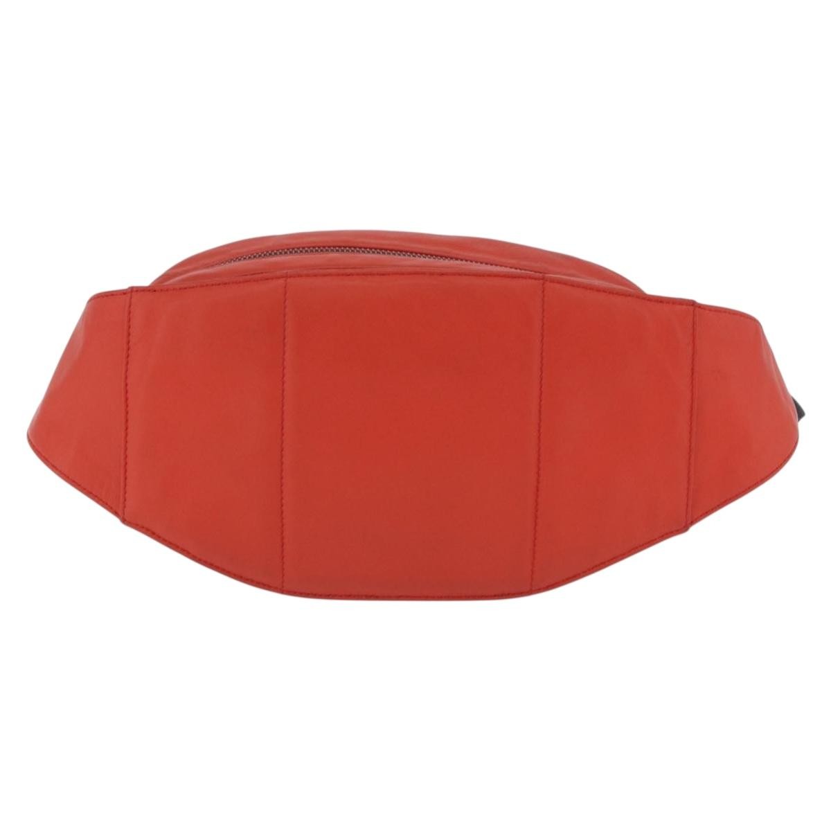 Bottega Veneta Light Waist Intrecciato Leather Red Leather Clutche & Pouche Bag (Pre-Owned)