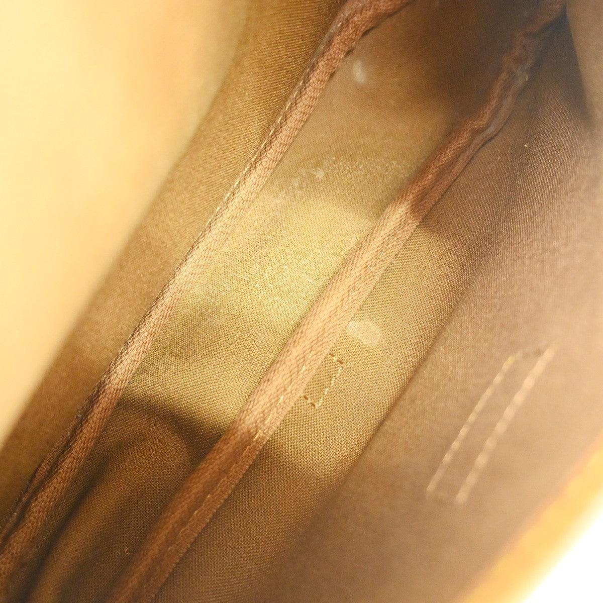 Louis Vuitton Saumur Monogram Brown Canvas Shoulder Bag Bag (Pre-Owned)