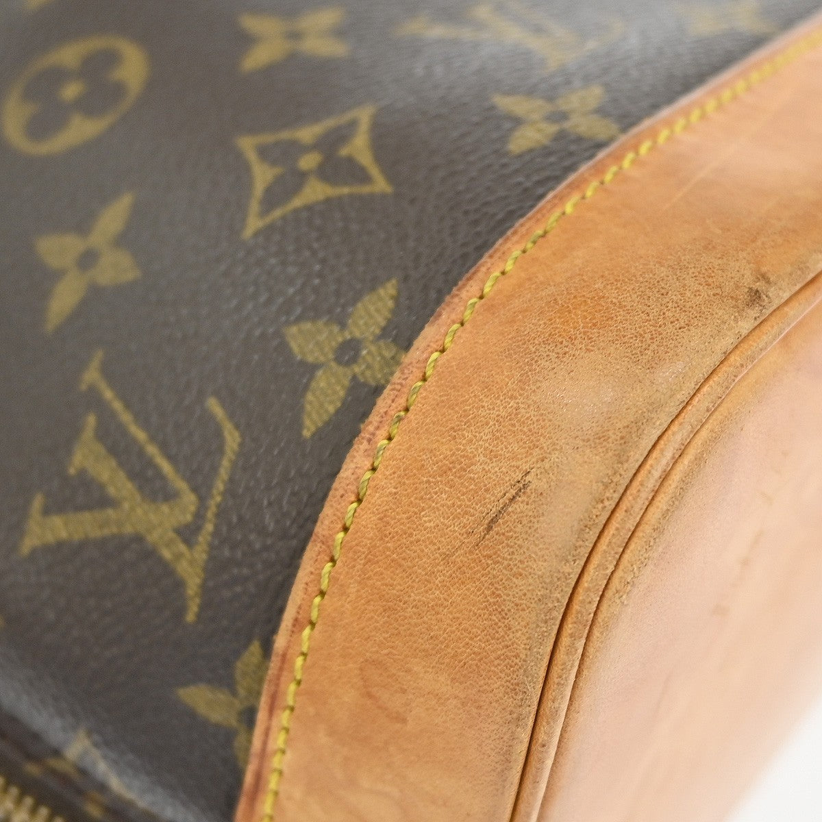 Louis Vuitton Alma Monogram Brown Canvas Handbag (Pre-Owned)