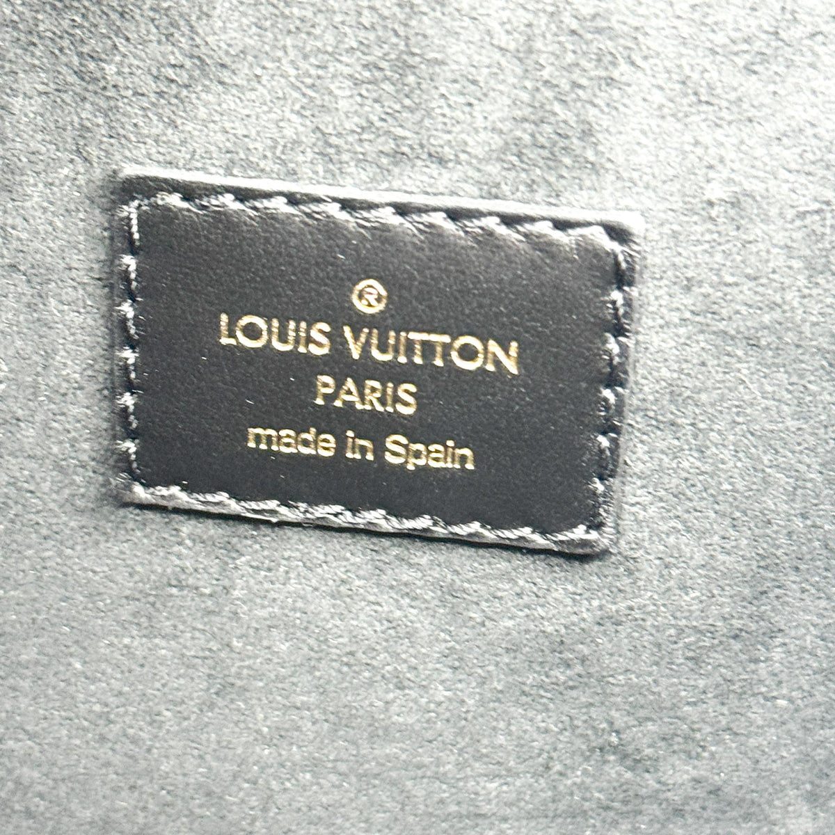 Louis Vuitton Dauphine Epi Leather Black Leather Shoulder Bag Bag (Pre-Owned)