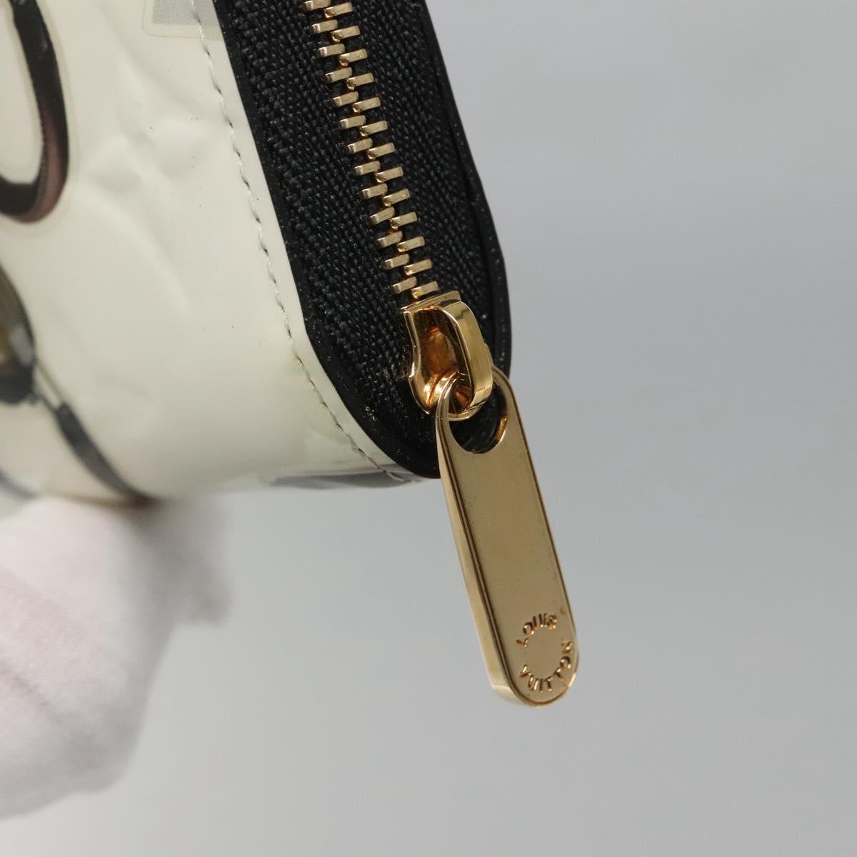 Louis Vuitton Nicolas Ghesquière Zippy Patent Monogram White Patent_Leather Wallets Accessory (Pre-Owned)